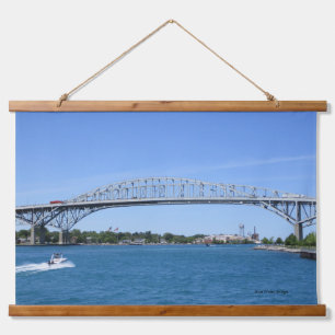 Blue Water Bridge Wandteppich Mit Holzrahmen