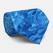Blue Water Necktie Krawatte (Gerollt)