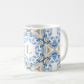 Blue Watercolor & Gold Monogram Tasse (VorderseiteRechts)