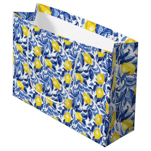 Blue Watercolor Lemon Pattern Große Geschenktüte (Vorderseite Schrägansicht)