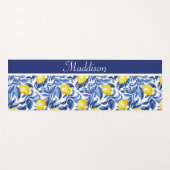 Blue Watercolor Lemon Pattern Monogram Name Yogamatte (Vorderseite (Horizontal))