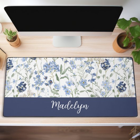 Blue Watercolor Wildflower Monogram Name Schreibtischunterlage