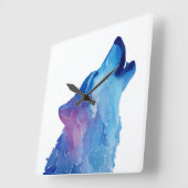 Blue watercolor wolf howling quadratische wanduhr (Winkel)