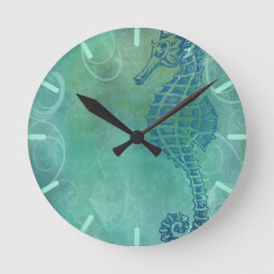 Blue Waters, Seahorse and Flourish Runde Wanduhr
