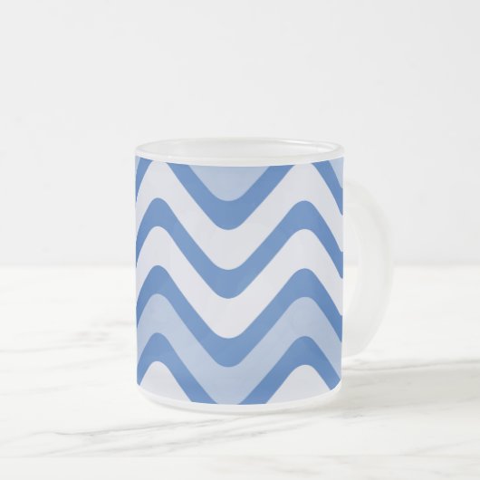Blue Wavy Lines Mattglastasse (VorderseiteRechts)