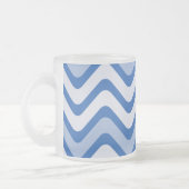 Blue Wavy Lines Mattglastasse (Links)