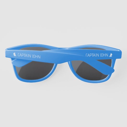 Blue Wayfarer Sonnenbrille für den Kapitän eines S (Rückseite)