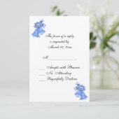 Blue Wedding Bells Personalisiert RSVP Karte (Stehend Vorderseite)