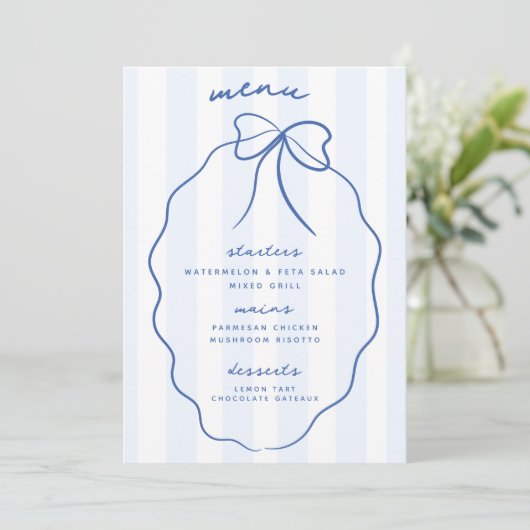 Blue Whimsical Hand Drawn Bow Wedding Menu Menükarte (Stehend Vorderseite)