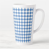 Blue White Checker Diamond Pattern Milchtasse (Rechts)
