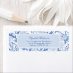 Blue White Chinoiserie Porzellan Rücksendeadresse<br><div class="desc">Dieses elegante Design besticht durch die elegante Blau-Weiß-Chinoiserie mit botanischen Blume und Vögeln,  ergänzt durch moderne Typografie.</div>