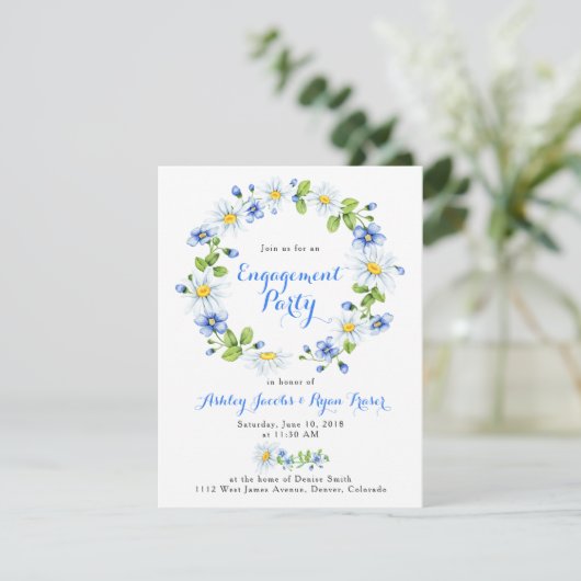 Blue White Country Daisy Floral Engagement Party Einladung (Stehend Vorderseite)