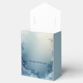 blue white Dreamy coastal marble ink wedding Geschenkschachtel (Geöffnet)