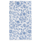 Blue White Floral Botanical Pattern Boho Whimsical Kleine Geschenktüte (Rückseite)