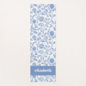 Blue White Floral Botanical Pattern Custom Name Yogamatte (Vorderseite)