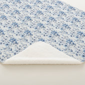 Blue White Floral Toile Chinoiserie WKND Sherpadecke (3/4)
