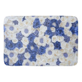 Blue White Fowers Badematte (Vorderseite)