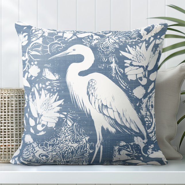 Blue & White Heron Throw Kissen (Von Creator hochgeladen)