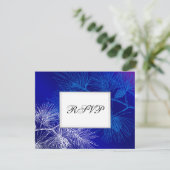 Blue White Holiday Pine Custom RSVP Cards Karte (Stehend Vorderseite)