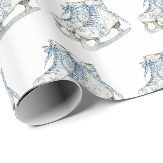 Blue White Ice Skates Christmas Geschenkpapier (Rolleneckpunkt)