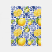 Blue White Lemon Tile Pattern Mediterranean Citrus Fleecedecke (Vorderseite)