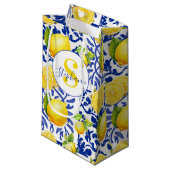 Blue White Lemon Tile Pattern Name Monogram Citrus Kleine Geschenktüte (Vorderseite Schrägansicht)