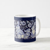 Blue & White Rabbit 7 Bunnies! Blumengift Kaffeetasse (VorderseiteRechts)