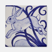 Blue & White Rabbit Hare Art Deco Tile Scroll Magnet (Vorne)