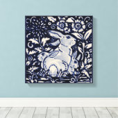 Blue & White Rabbit Spring Floral Baby Bunny Art Leinwanddruck (Insitu (Holzboden))