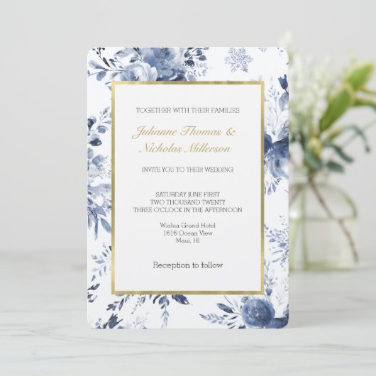 Blue White Romantic Floral Wedding Einladung (Stehend Vorderseite)