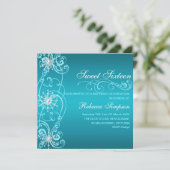 Blue & White Snowflake Sweet 16 Birthday Einladung (Stehend Vorderseite)