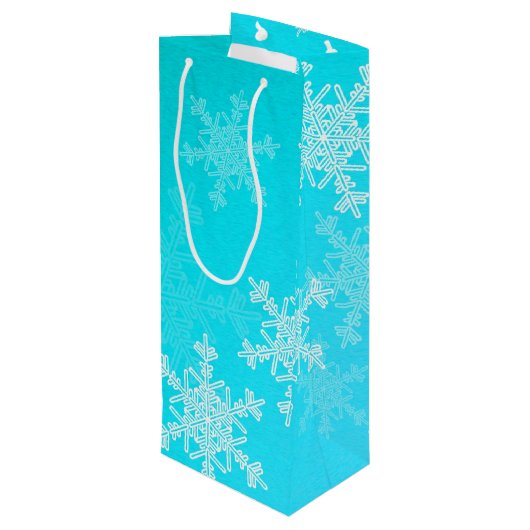 Blue White Snowflakes Minimalistisch Weihnachten Geschenktüte Für Weinflaschen (Rückseite Schrägansicht)