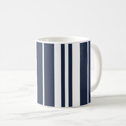 Blue White Stripes Beach House Kaffeetasse (VorderseiteRechts)