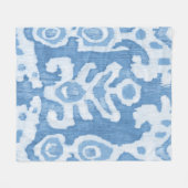 Blue & White Tribal Ikat Fleecedecke (Vorderseite (Horizontal))