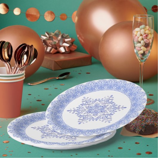 Blue Winter Snowflake Lace Edge Pappteller (Multi)