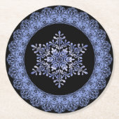 Blue Winter Snowflake Lace Edge Runder Pappuntersetzer (Vorderseite)