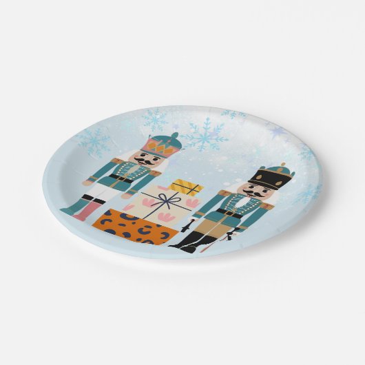 Blue Winter Snowflakes Nutcracker Baby Dusche Pappteller (Schrägansicht)