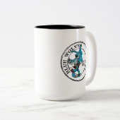 BLUE WOLVES SEIT 1990 ZWEIFARBIGE TASSE (VorderseiteRechts)