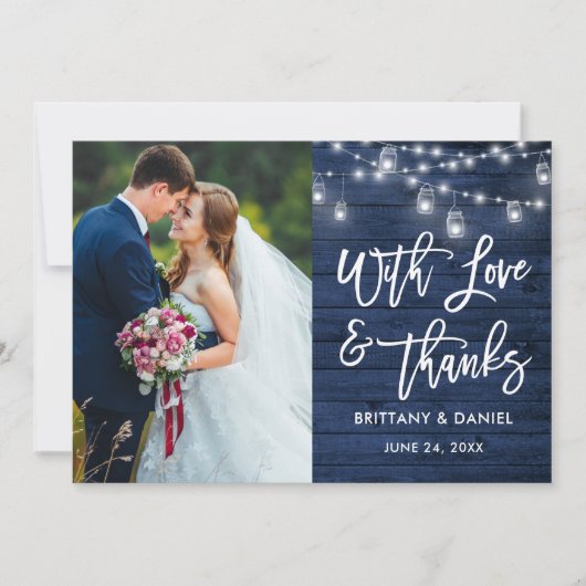 Blue Wood Lights Pinselschrift Liebe Dank Hochzeit Dankeskarte (Vorderseite)