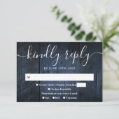 Blue Wood String Lights Greenery Boho Wedding RSVP Karte (Stehend Vorderseite)