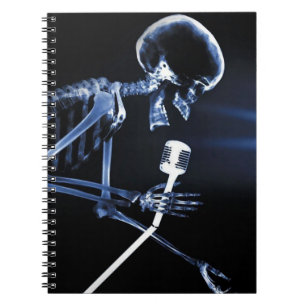 Blue X-Ray Vision Skeleton Singen auf Mic Notizblock