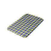 Blue Yellow Checker Argyle Pattern Badematte (Schrägansicht)