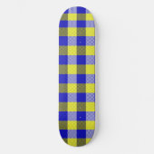 Blue Yellow Gingham Karo Design Skateboard (Vorderseite)