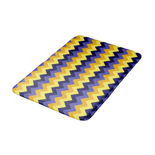 Blue Yellow Gold Chevrons Medium Bath Mat Badematte (Schrägansicht)