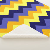Blue Yellow Gold Chevrons Medium Sherpa Blanket Sherpadecke (3/4)