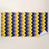 Blue Yellow Gold Chevrons Strandtuch (Vorderseite)