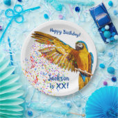 Blue & Yellow Macaw Throws Confetti      Pappteller (Party)