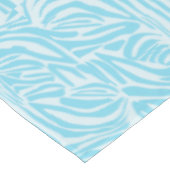 Blue Zebra Pattern Tischdecke (Schrägansicht)