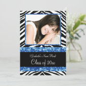 Blue Zebra Sparkle Girls Graduation Party Einladung (Stehend Vorderseite)