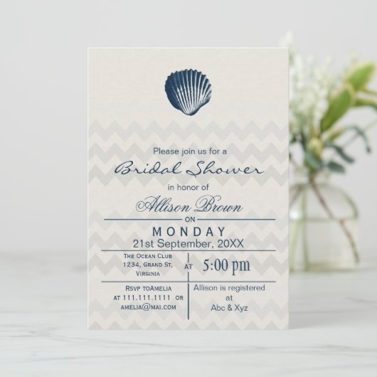 Blue Zickzack Seashell Beach Brautparty lädt ein Einladung (Stehend Vorderseite)